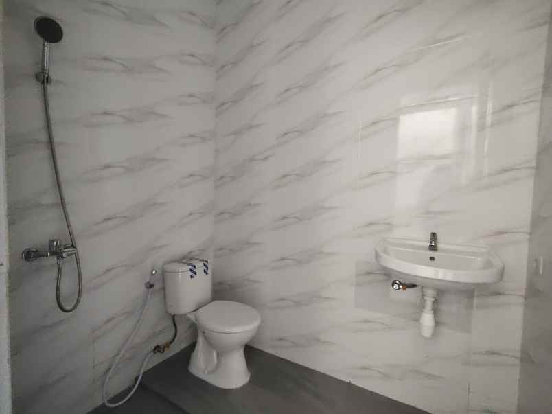 dijual rumah pantai mentari