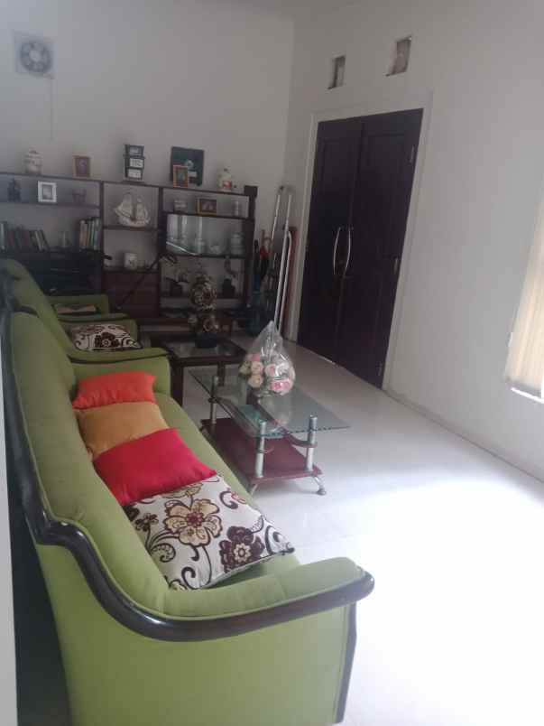 dijual rumah pejaten barat kemang