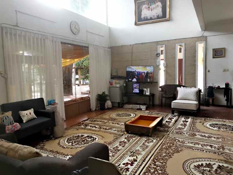 dijual rumah pejaten barat kemang