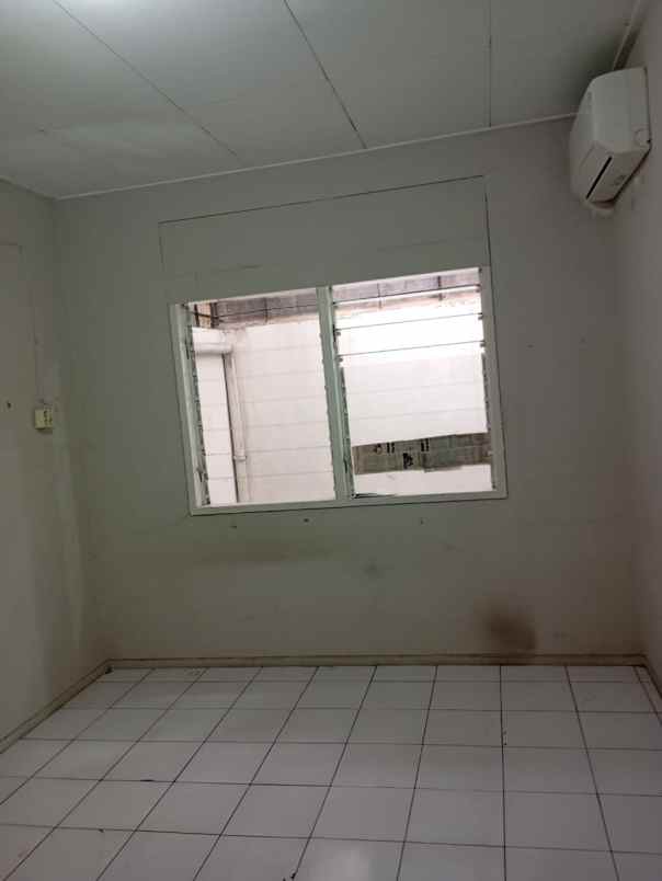 dijual rumah pelepah kelapa gading