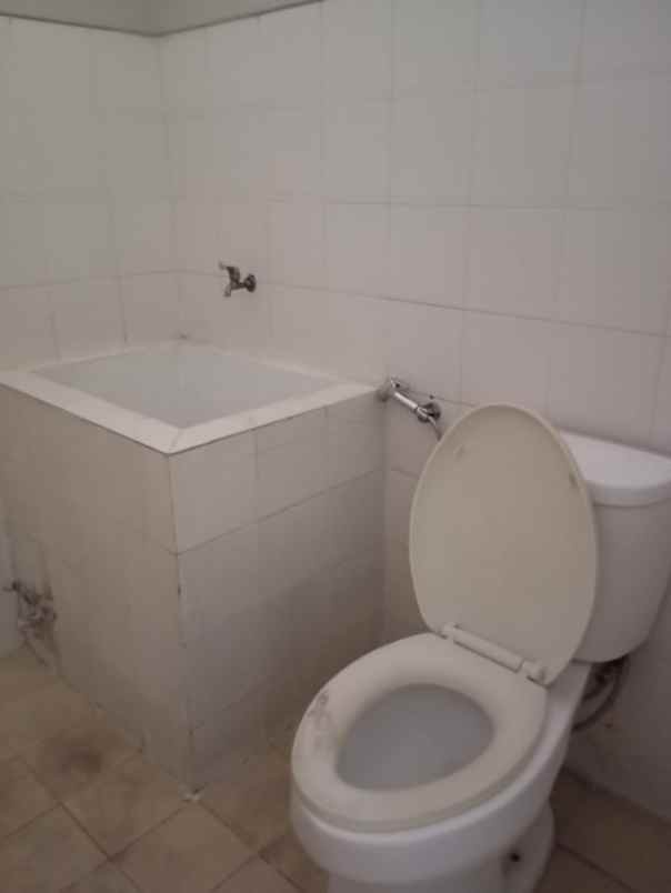 dijual rumah pelepah kelapa gading