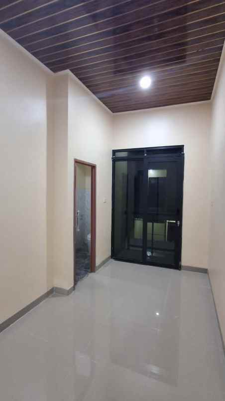 dijual rumah pengasinan sawangan depok