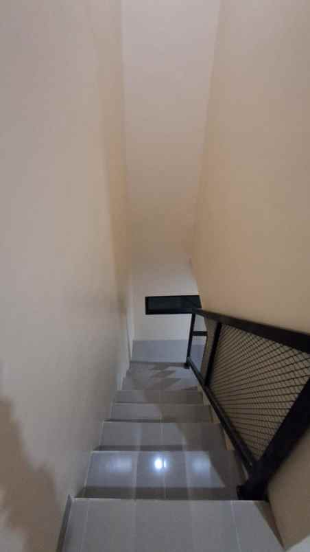 dijual rumah pengasinan sawangan depok