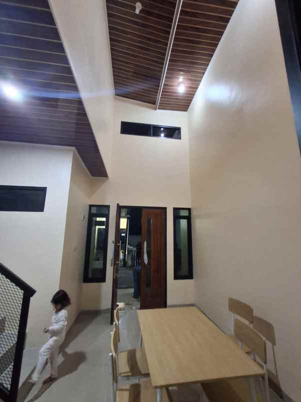 dijual rumah pengasinan sawangan depok