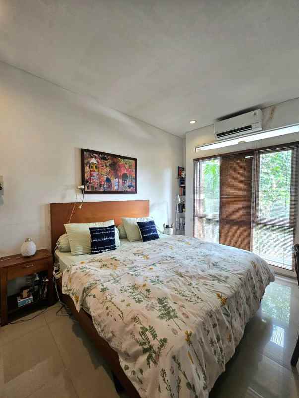 dijual rumah permata bintaro