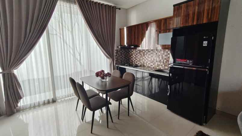 dijual rumah permata jingga