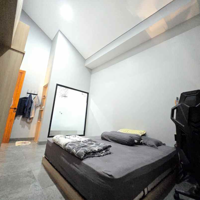 dijual rumah permata tamansari