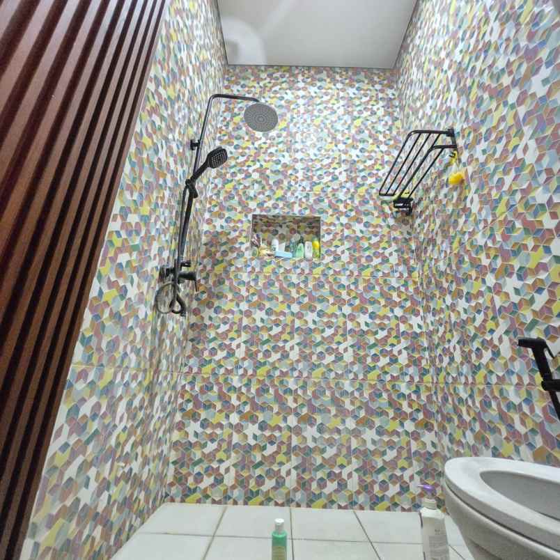 dijual rumah permata tamansari