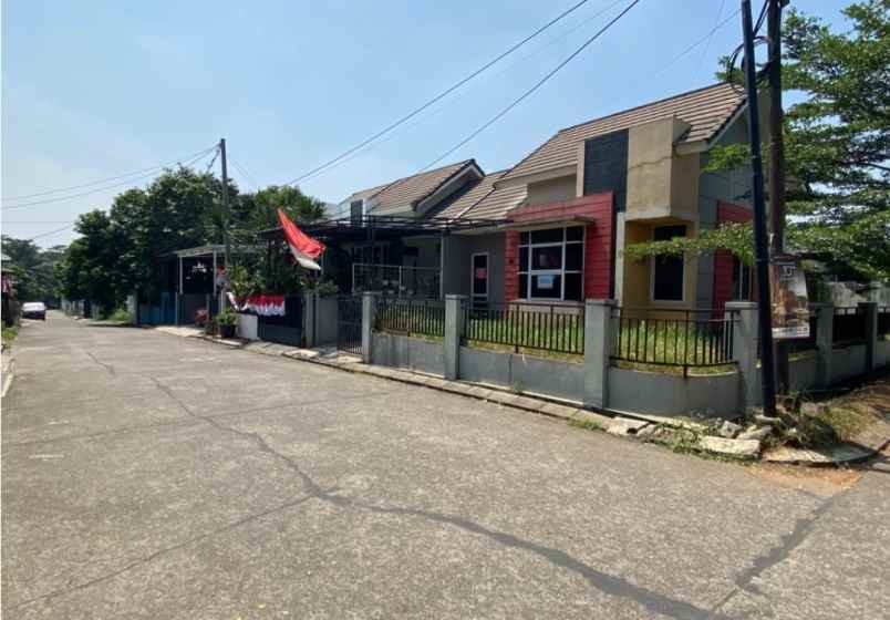 dijual rumah perumahan bukit golf