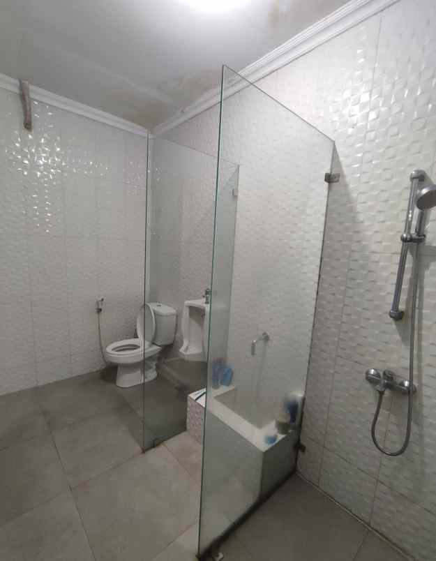 dijual rumah perumahan cipinang indah