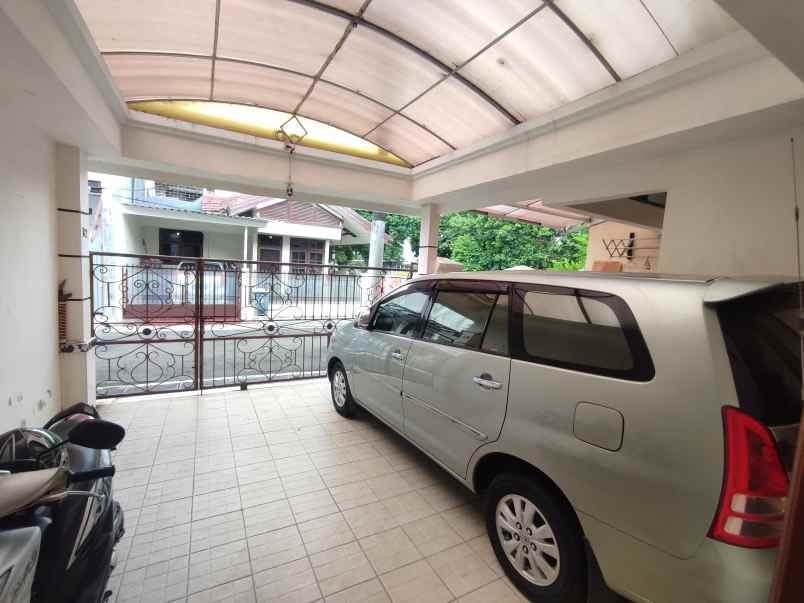 dijual rumah perumahan cipinang indah