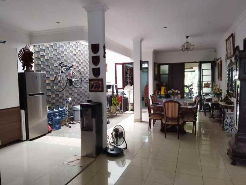 dijual rumah perumahan citragran