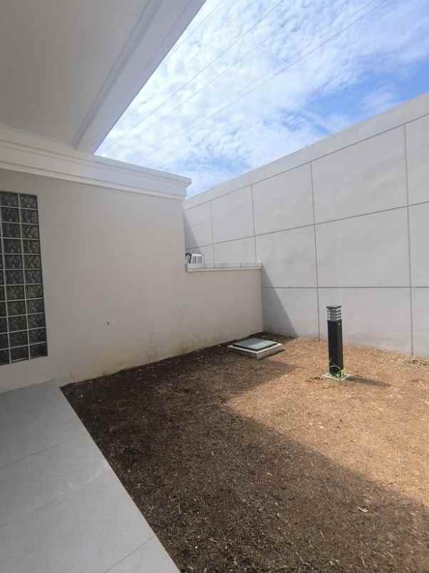 dijual rumah perumahan elite podomoro