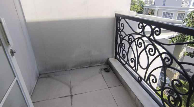 dijual rumah perumahan elite podomoro