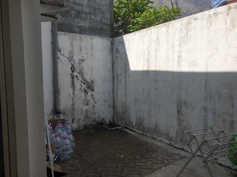 dijual rumah perumahan griya sultan