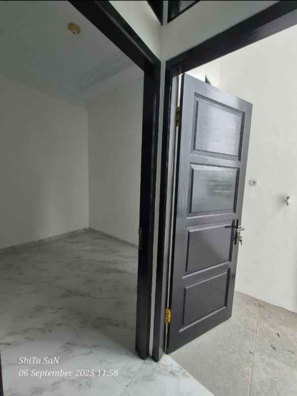 dijual rumah perumahan maharaja