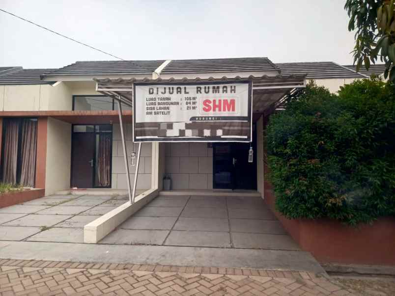 dijual rumah perumahan mutiara maja