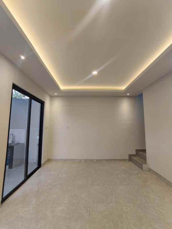 dijual rumah perumahan nirwana
