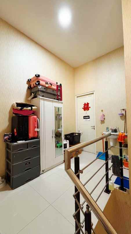 dijual rumah perumahan nirwana eksekutif