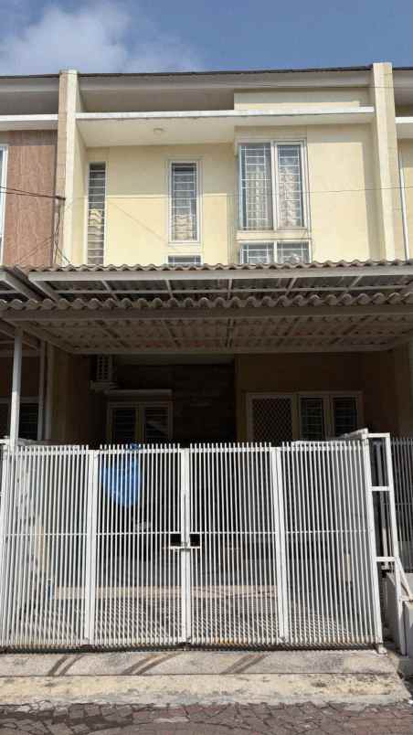 dijual rumah perumahan nirwana eksekutif