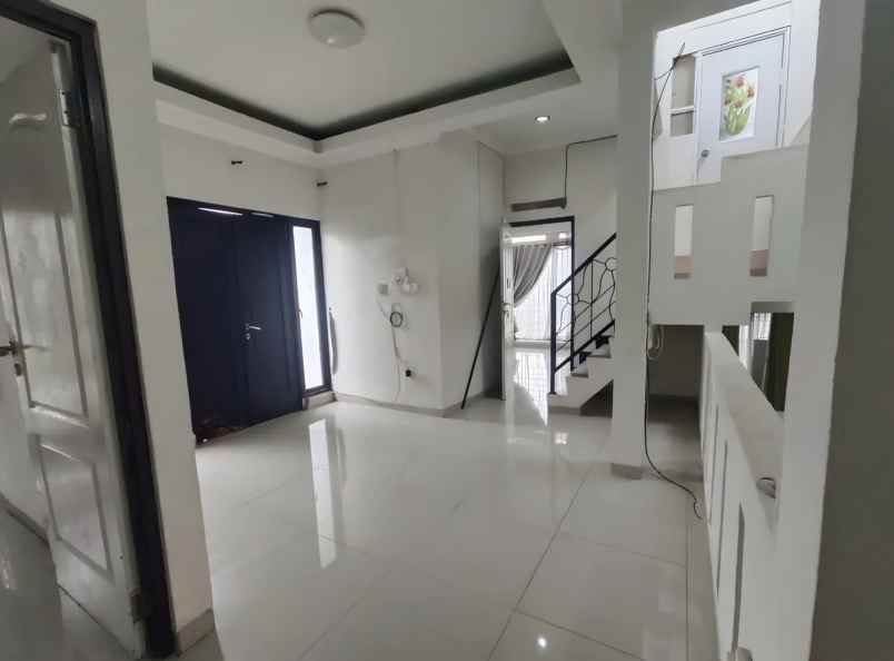 dijual rumah pisangan ciputat timur