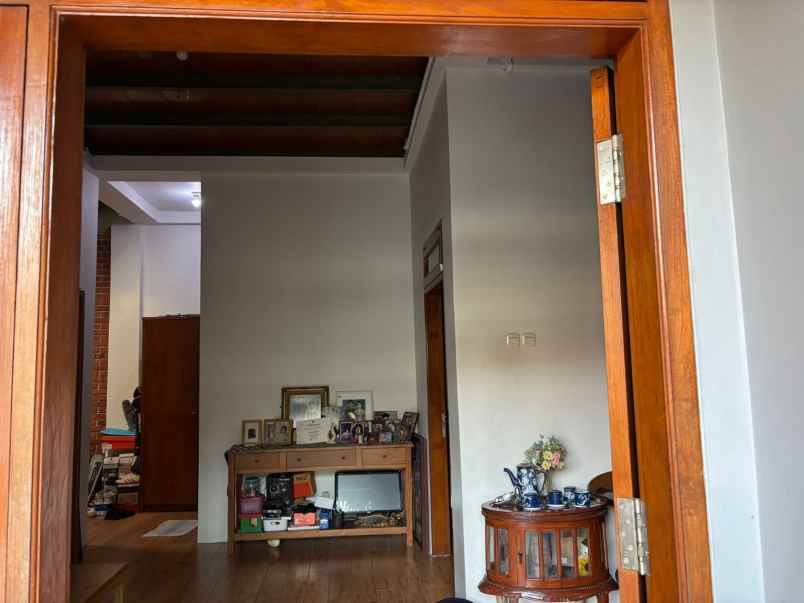 dijual rumah pondok aren