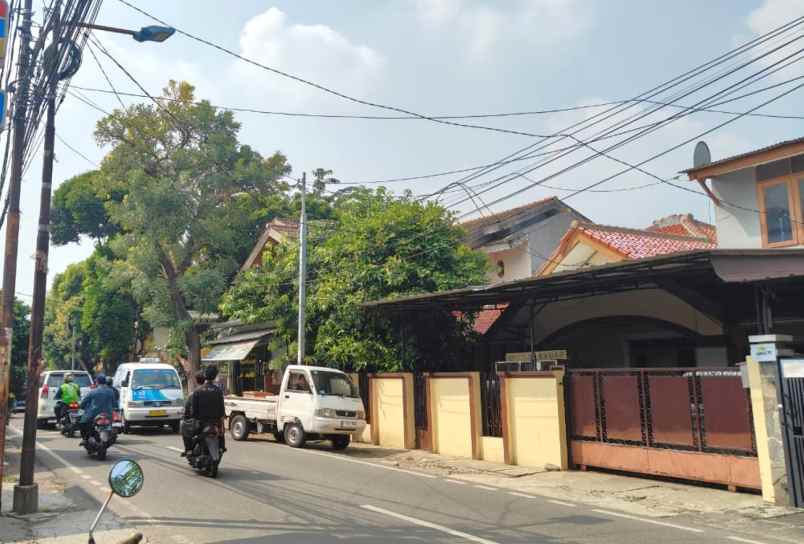 dijual rumah pondok bambu jakarta timur