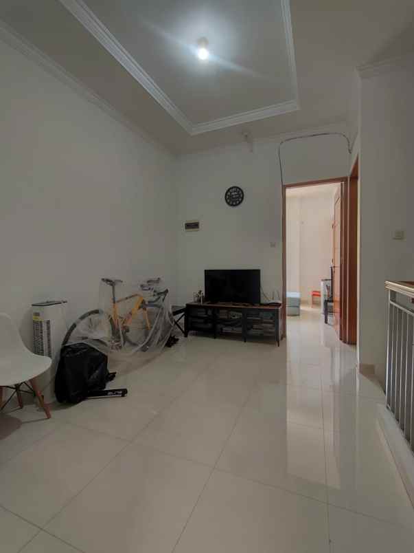 dijual rumah pondok gading utama kelapa