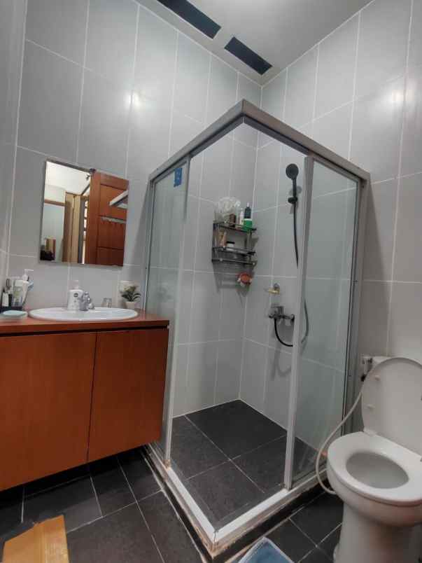 dijual rumah pondok gading utama kelapa