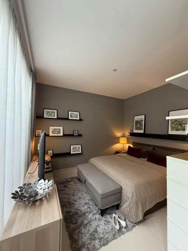 dijual rumah pondok gede