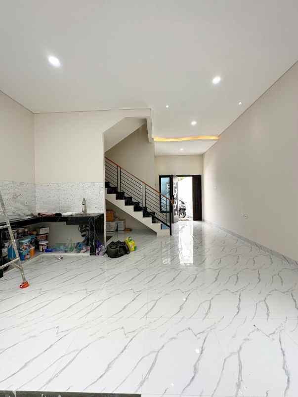dijual rumah pondok gede