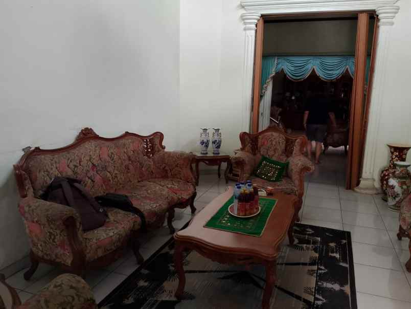 dijual rumah pondok kelapa