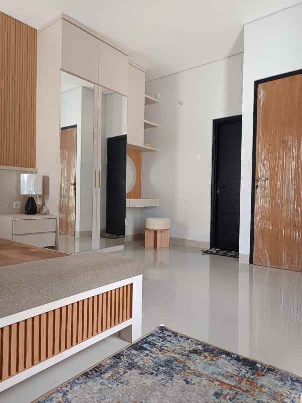 dijual rumah pondok labu cilendek