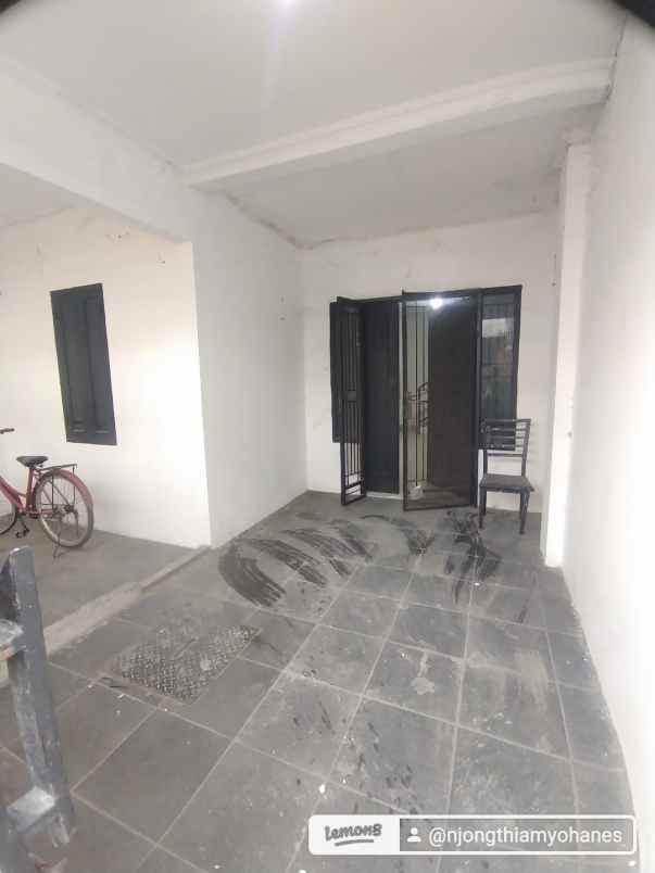 dijual rumah poris indah
