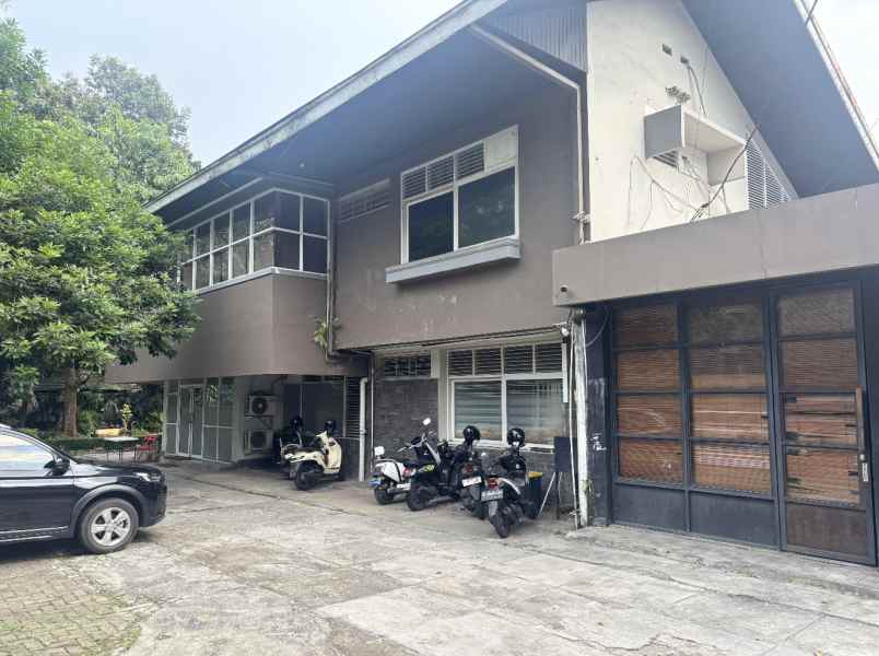 dijual rumah prapanca raya