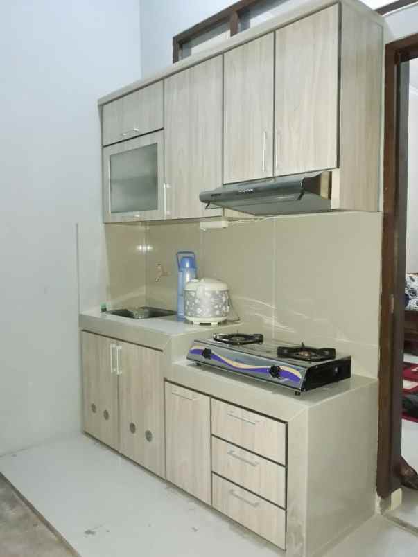 dijual rumah ratu jaya