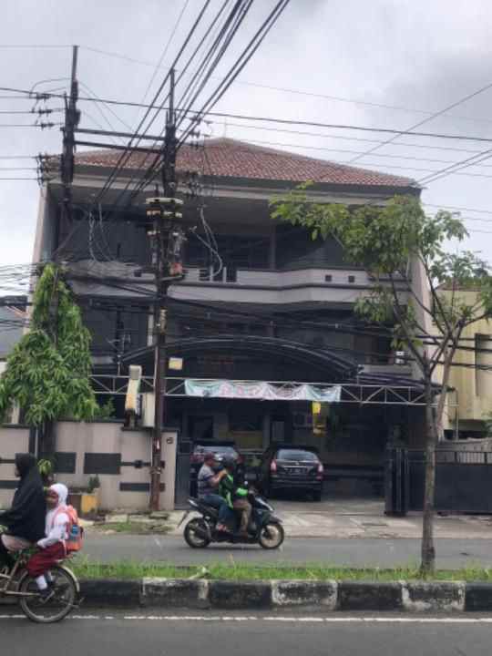 dijual rumah residen sudirman