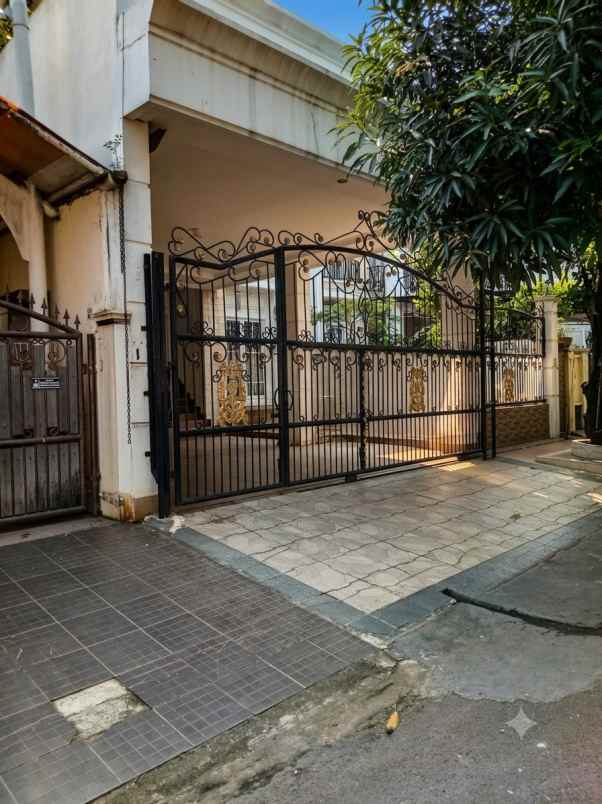 dijual rumah royal residence pulogebang