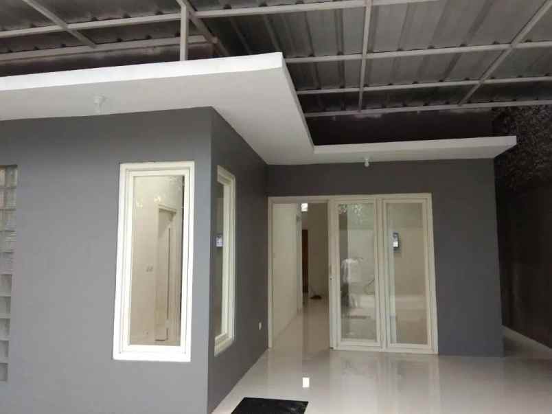 dijual rumah rumah bersih siap huni