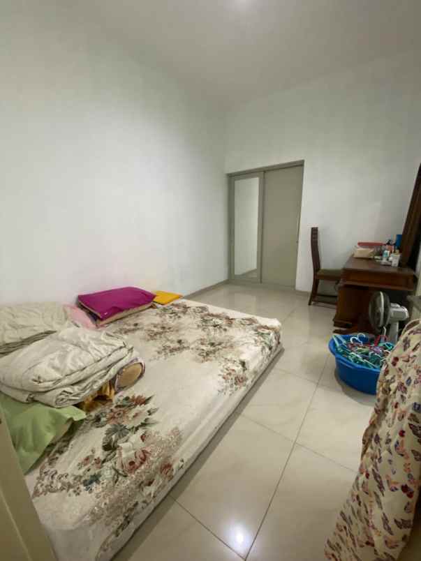 dijual rumah rumah murah dekat griya