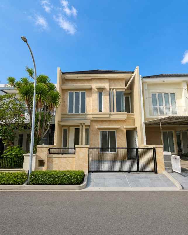 dijual rumah san diego pakuwon city