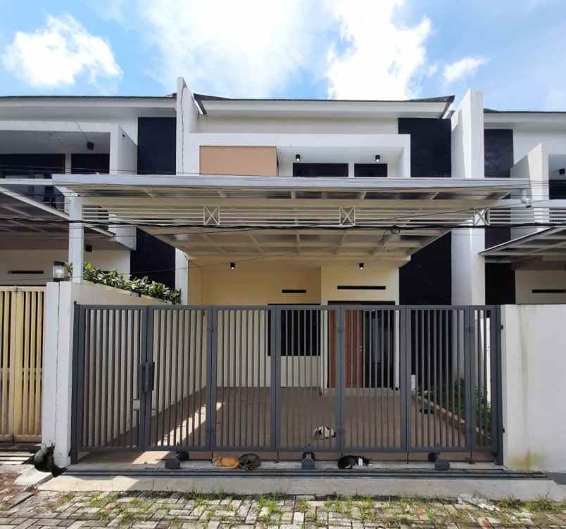 Rumah Baru Bagus 2 Lantai Di Sariwangi Dekat Ke Kampus Polban Bandung