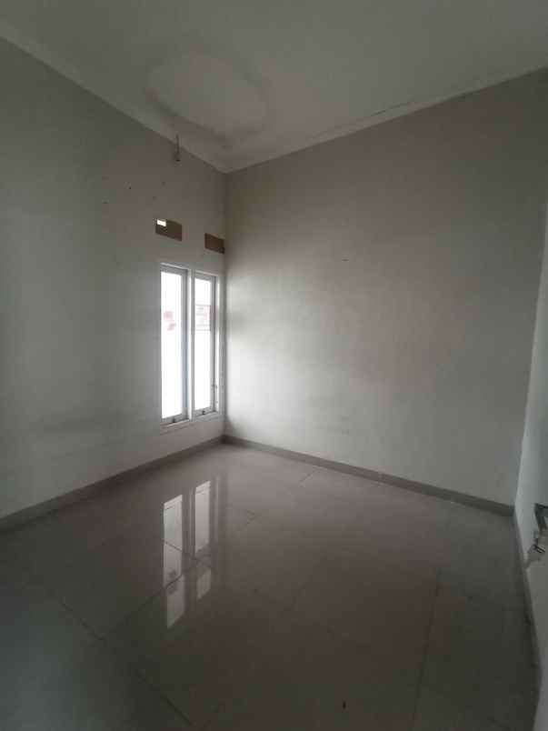 dijual rumah sawangan depok