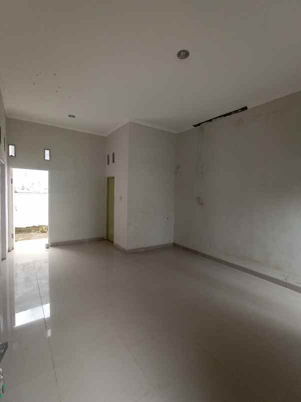 dijual rumah sawangan depok