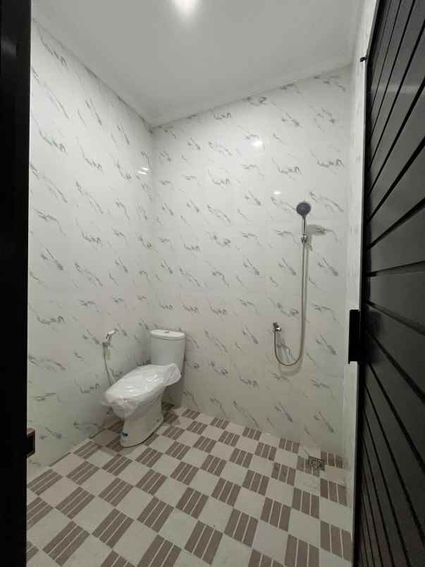 dijual rumah sawojajar