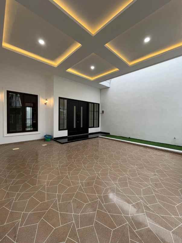 dijual rumah sawojajar