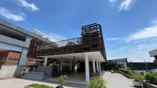 dijual rumah scg summarecon crown gading