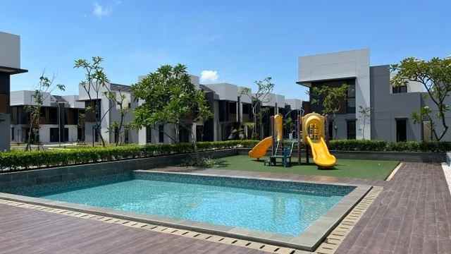 dijual rumah scg summarecon crown gading