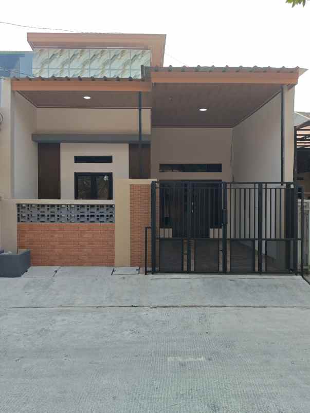 dijual rumah sektor 5 pondok ungu permai