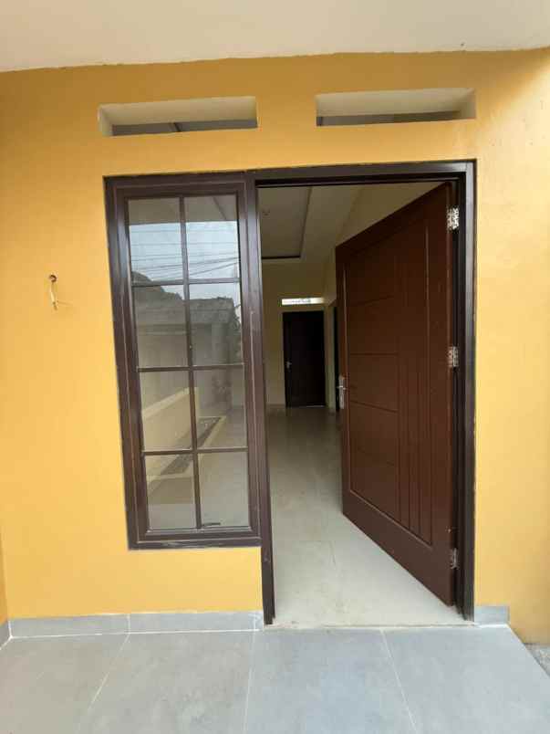 dijual rumah siap huni cilangkap tapos depok